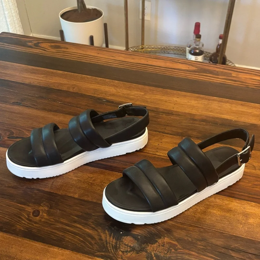 UGG Black Platform Sandals for Women - Picture 4 of 5